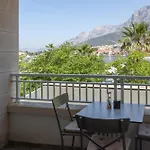 시티 베이 스튜디오 아파트 마카르스카